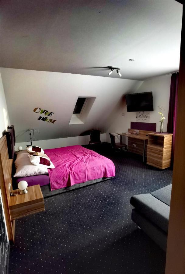Lion Blue Point Hotel Tulln An Der Donau Buitenkant foto