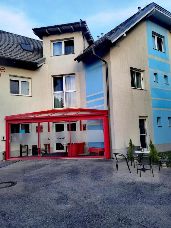Lion Blue Point Hotel Tulln An Der Donau Buitenkant foto
